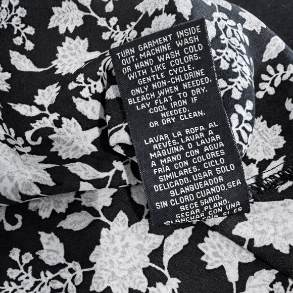 Zac & Rachel Black and White Floral Blouse - Picture 6 of 6